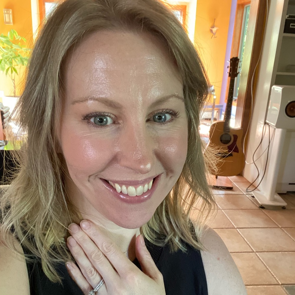 Meet your Posher, Andrea